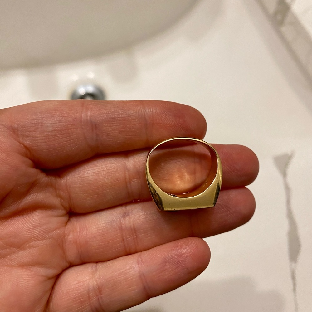 Solid 18k Gold Ring - image 3